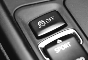Read more about the article How To Solve Traction Control Turns Off By Itself?