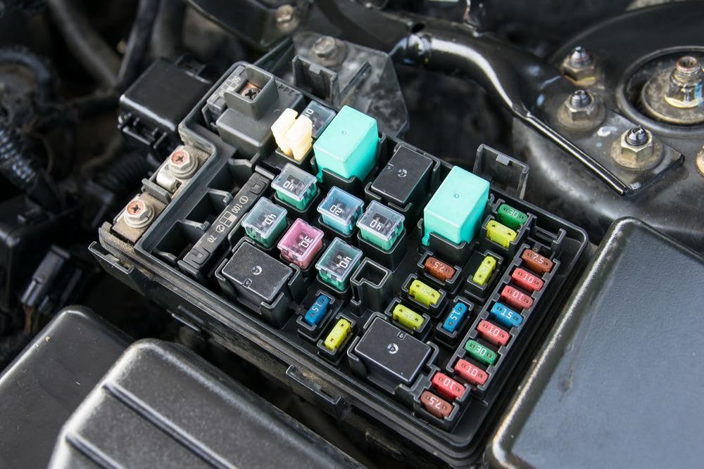 You are currently viewing Unravelling Why Is Your Ignition Fuse Keeps Blowing In A Car?