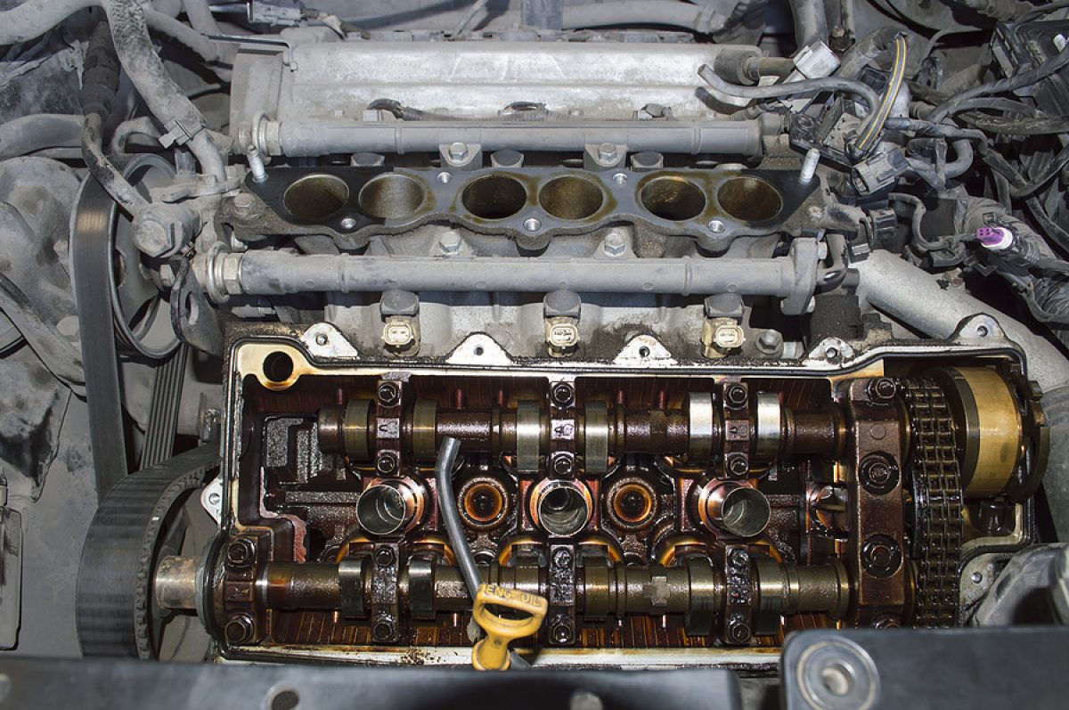 You are currently viewing How To Clean Valve Cover: A Step-by-Step Guide!
